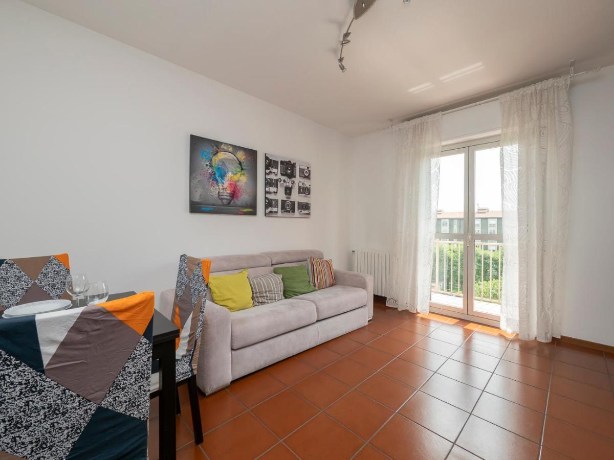 I Host Apartment - Appennini 53 Milan Exterior photo